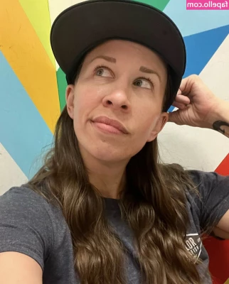 Aubrey Edwards [ aubrey-edwards ] - Had my cock in my vans at 2am and was jerking off