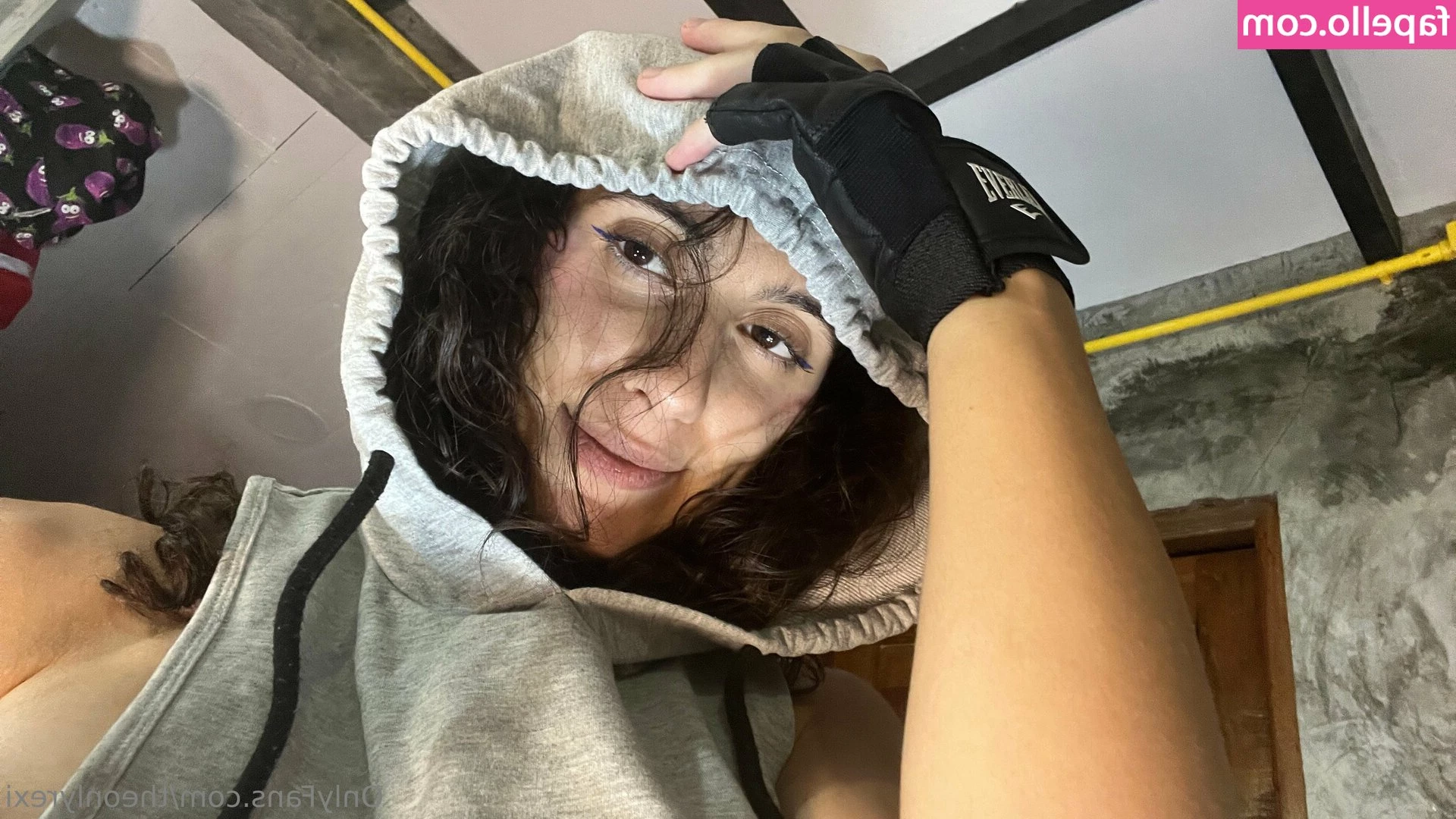 theonlyrexi - I m the MILF you need in your life