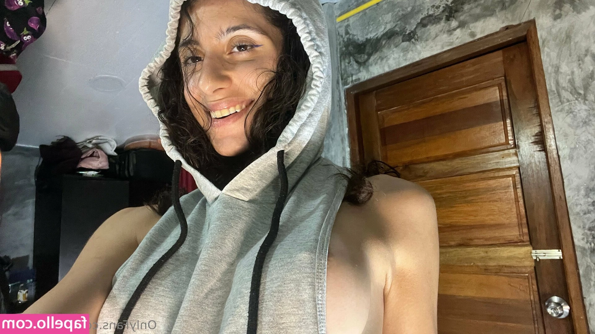 theonlyrexi - my favorite hobby is making stupid faces while taking nudes apparently
