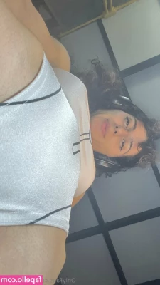 theonlyrexi - My fingers n my pussy are waiting for your tongue