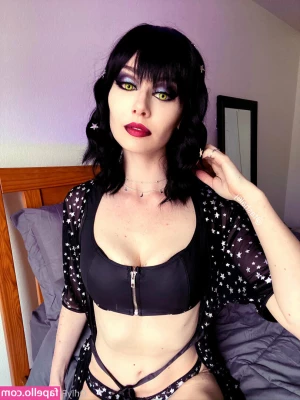 Tasha - 《Valentine’s Day special Lesbian love !!》  Two naked ladies