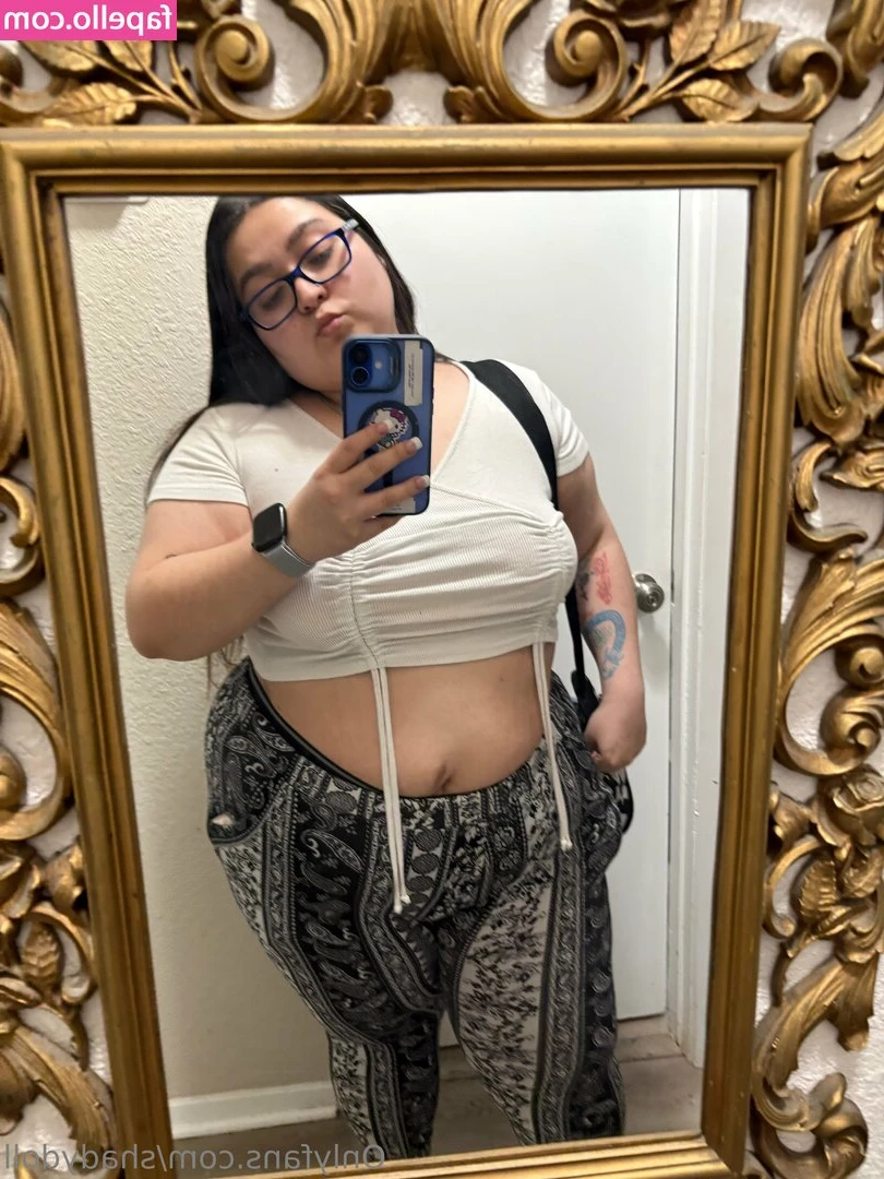 shadydoll [ shadydoll-1 ] - All showered and ready for bed 😘