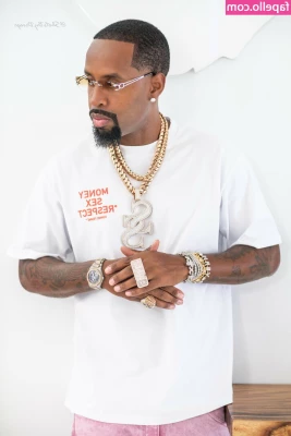 iamsafaree - Último día de clases  quieres firmar mi anuario