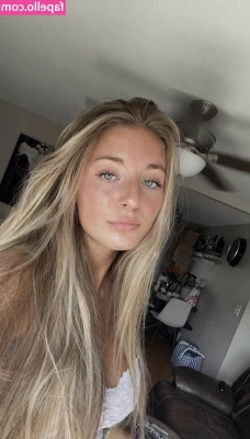 Alana Eastman [ alana-eastman ] - Little fun with  rissa ruin