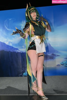 Takomayuyi - This is a sort of teaser for the PPV I sent out yesterday. Just a