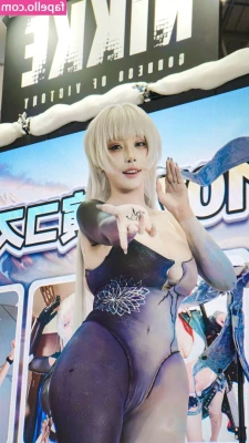 Takomayuyi - Table Fuck Tease...See DM for the PPV!