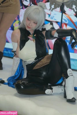 Takomayuyi - I will tease you all night long.....