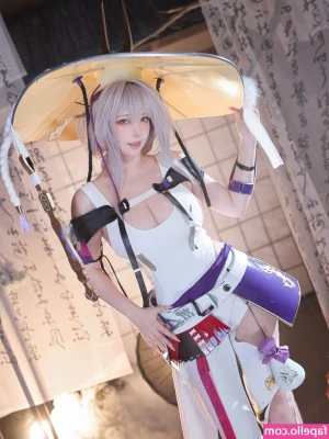 Takomayuyi - Check your inbox tomorrow~💋