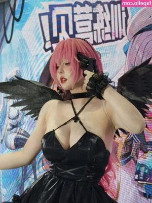 Takomayuyi - YOOOO Happy New years to you all guys, LOVE YOU ALL AND I HOPE WE