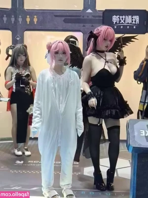 Takomayuyi - DM FREE SURPRISE BUNDLES   DM A   TO GET YOUR FREE NUDES LIMITED TIME