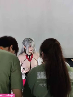 Takomayuyi - I love being plugged all day  more anal content coming