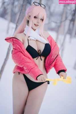 Takomayuyi - Exhibitionist pictures - expand↔️ and scroll👉🏻