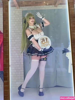 Takomayuyi - Come look  at this Hershey Kiss AssHole