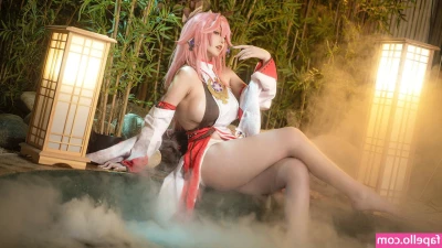 Takomayuyi - Azz Clap 👏🏻 for Monday Being over 🍑❤️‼️