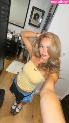 Brec Bassinger [ brec-bassinger ] - ass won't quit