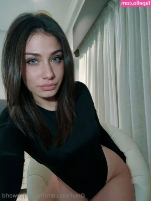 chicasamateur - sorry everything is blurry, i had a steamy shower today