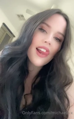 milky-mik - Whatever you like on your vid call  Feet  Ass  Fucking pussy