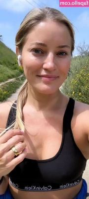 iJustine - Send you in the morning a kiss, I believe that he will make your day