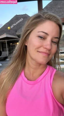 iJustine - Starting the week with these Nike Elites