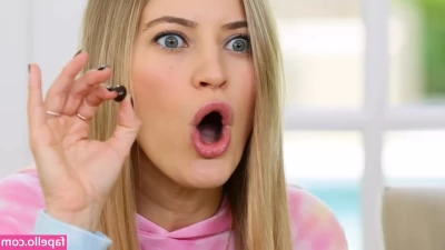 iJustine - stretches