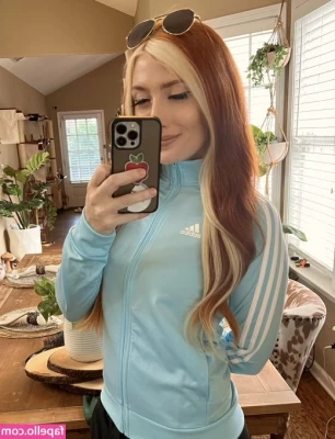 voxytwitch - Hey all, I'll be on for a live in a few!