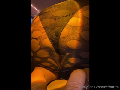 mzbuttta - Would you say I ve got deep arches