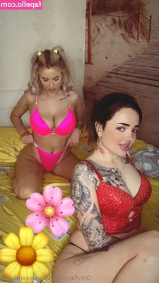 allyalexandraaa - Having a great boob day