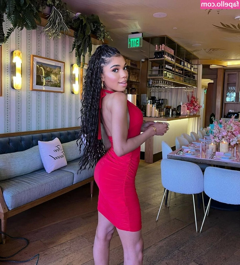 Teala Dunn [ teala-dunn ] - Who wants to cum on these titties 💦💦🥒🥒🥒😊💕