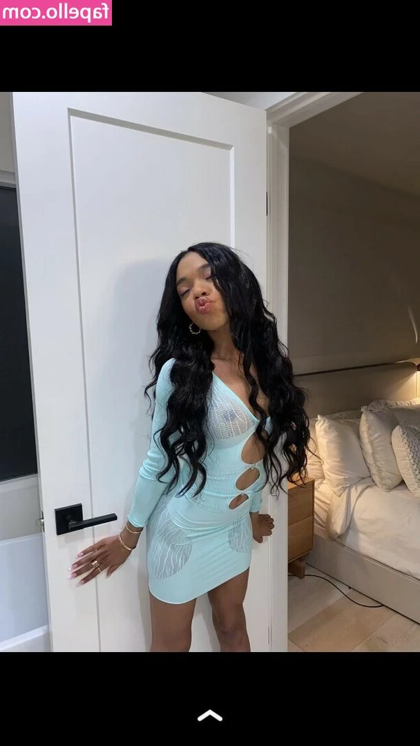 Teala Dunn [ teala-dunn ] - ... and The Clit! 😘