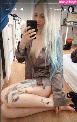 Giulia Henne [ giulia-henne ] - 🧸🧸🧸 @jeems_camila23 🌈🌈  Sweet girl with big