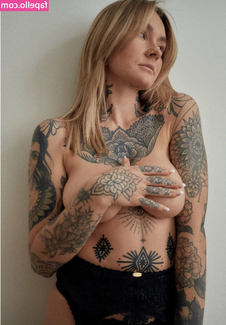 Svenja May [ svenja-may ] - Bra off is the best feeling