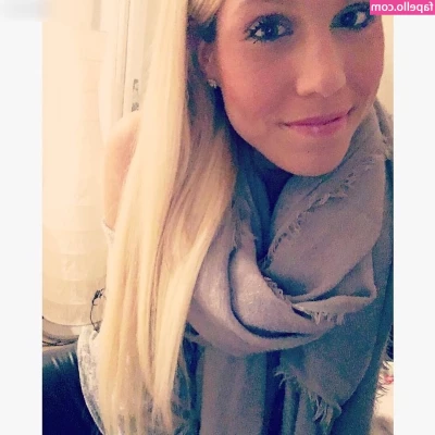 Lea (sunshineee_ms) [ lea-sunshineee-ms ] - Don’t fight it I know you want it So don’t try and deny it