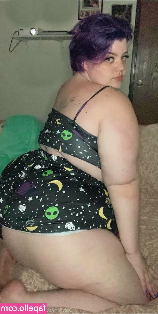 rae.of.sunshine27 [ rae-of-sunshine27 ] - How would you like me with this boob size? 💦🔥