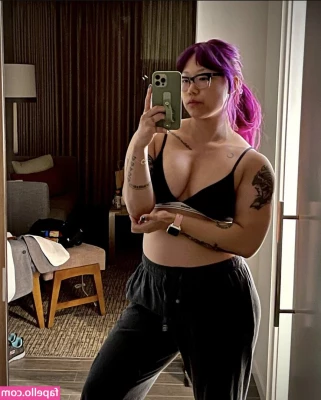Stella Chung [ stella-chung-1 ] - I'm going to be on cam for a bit! 💋