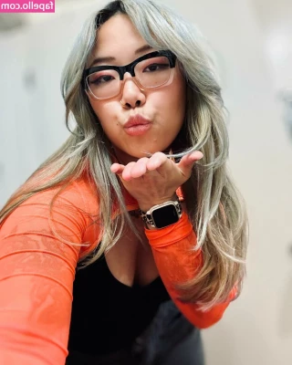 Stella Chung [ stella-chung-1 ] - Good morning you horny devils! 😈