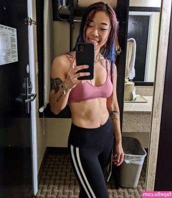 Stella Chung [ stella-chung-1 ] - Doing the laundry and being naughty 🧺👀