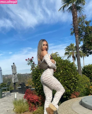 Maxxine Dupri [ maxxine-dupri ] - Feeling frisky today   Do you like my outfit