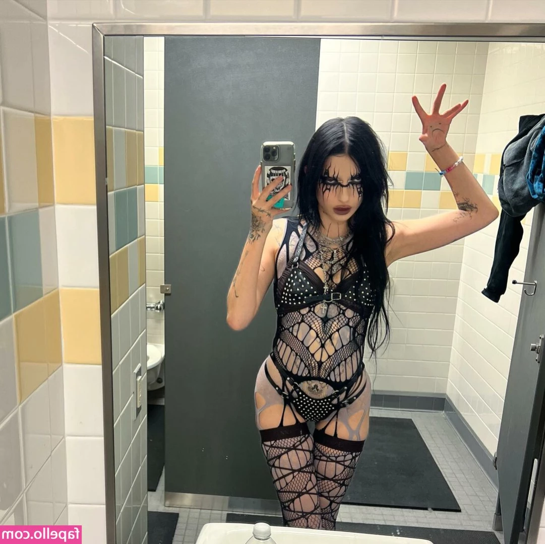 DeathbyRomy - Good morning  How do you like to play