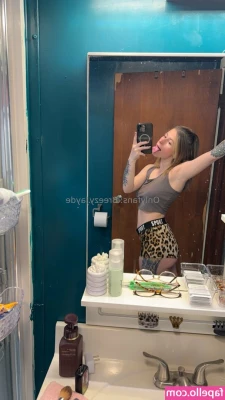 breezy.jayde [ breezy-jayde ] - I added some fun things to my wishlist for content 💜 if someone