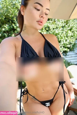 jessicasunokfree - Just woke up from a long ass nap  time for a shower