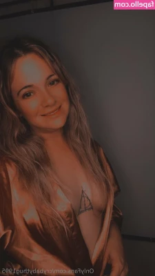 crybabythug1995 - Soles