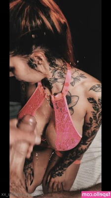 iitu_xx [ iitu-xx ] - Just a pretty face with a hint of mischief 😏 💋