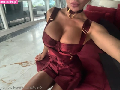 Evil Woman [ evil-woman-16 ] - Some of you aren't ready to see me like this, and some of you are,
