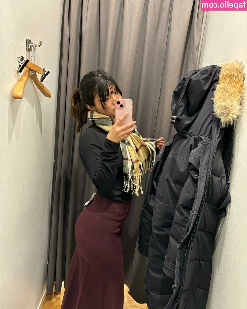 Karenxtran [ karenxtran-3 ] - Stay on the look out for free content  lil hint start liking my posts