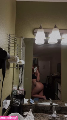 madsgoingwild - mirror pics are my fav  lt 3