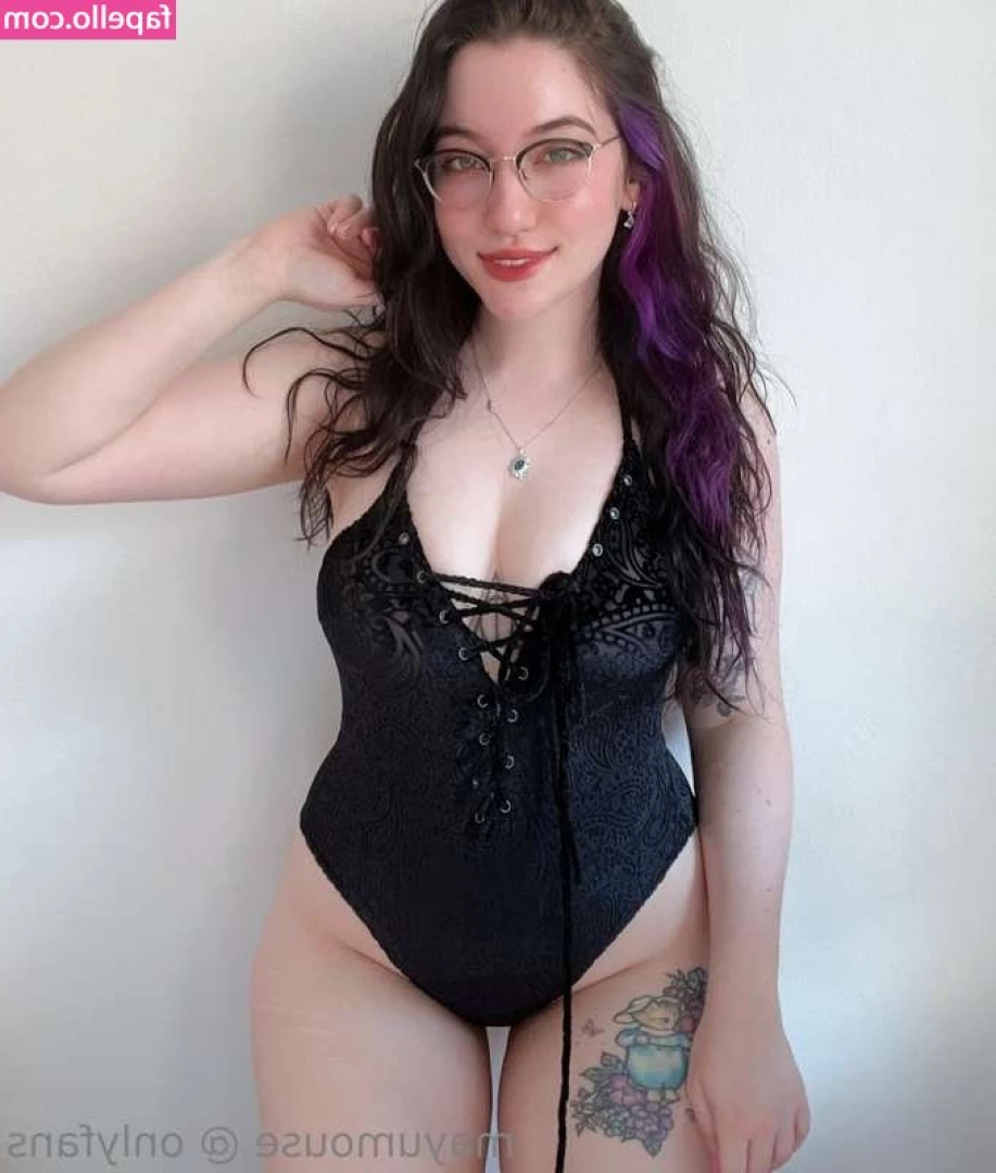 Mayumouse - Do these pants make My Butt Look Big?