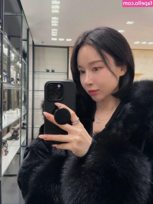 Suyeon Park [ suyeon-park ] - Wanna Watch Me Suck ? ;) @devilishdaisy