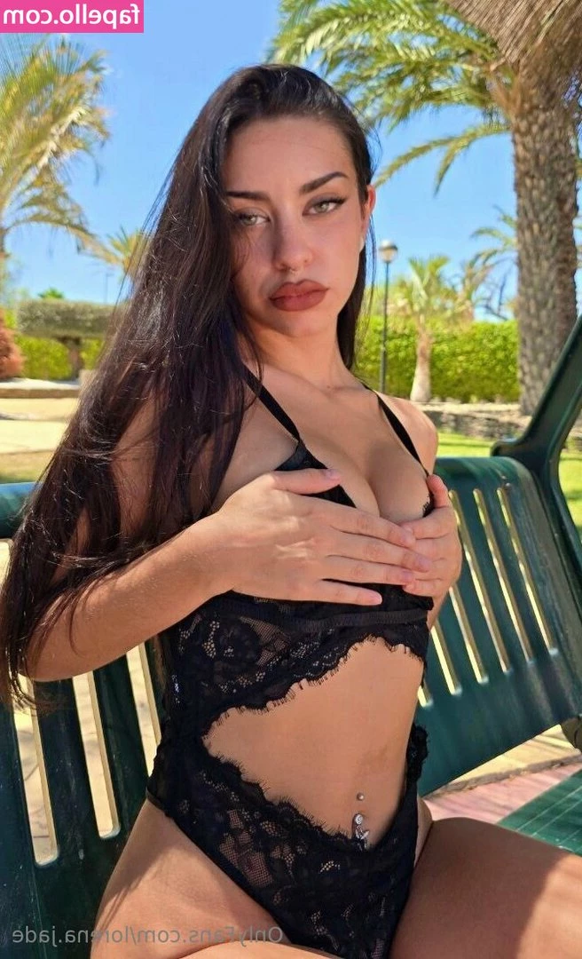 lorena.jade [ lorena-jade ] - A bit too big for my muscle boy-pussy   Need help stretching it