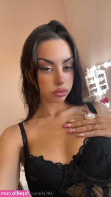 lorena.jade [ lorena-jade ] - Just had a Quicky and after was taking pictures   if you want the inn