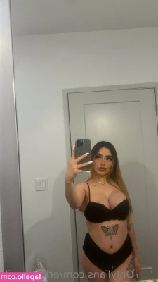 juggmami - Woke up from my nap Horny 😩 who wants a live ? comment